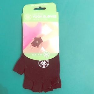 Gaiam Yoga gloves NWT